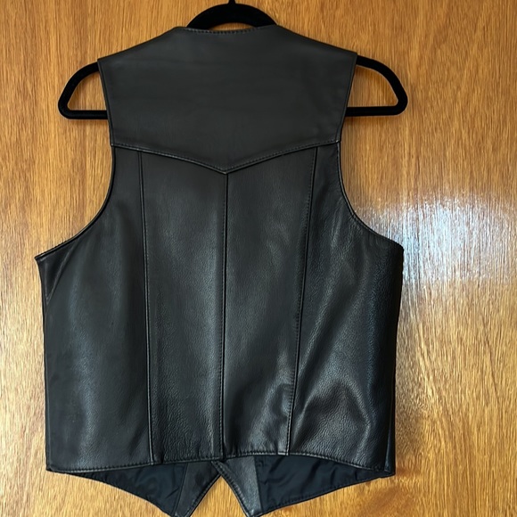 Men’s leather Vest - Picture 2 of 9